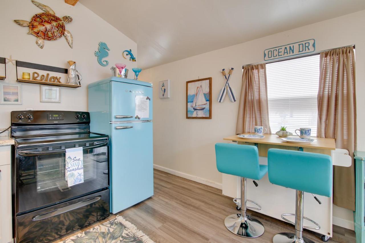 Cozy Waterfront Port Isabel Cottage With Deck! Exterior photo