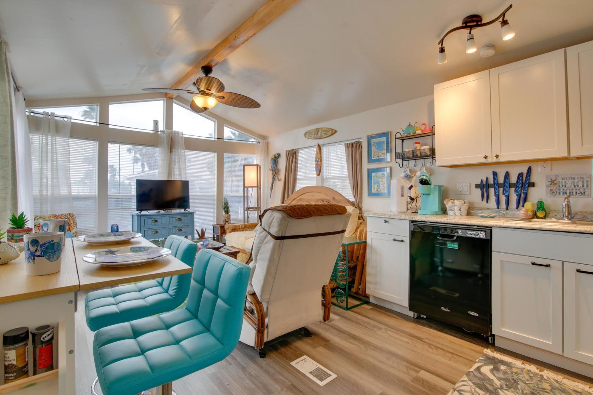 Cozy Waterfront Port Isabel Cottage With Deck! Exterior photo